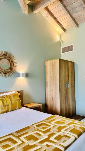 1 queen bed
