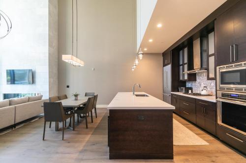 Crystal Bay Penthouse 301 condo in คริสตัลเบย์ (NV)