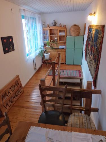 Mákvirág Vendégház (Makvirag Vendeghaz) in Zebegeny