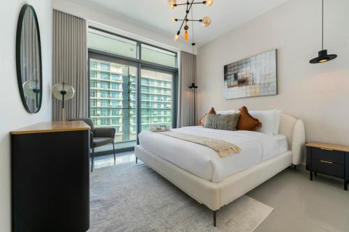 FAM Living 2 Bedroom Coastal Luxe Haven in Beach Vista, Dubaï (photo 4)