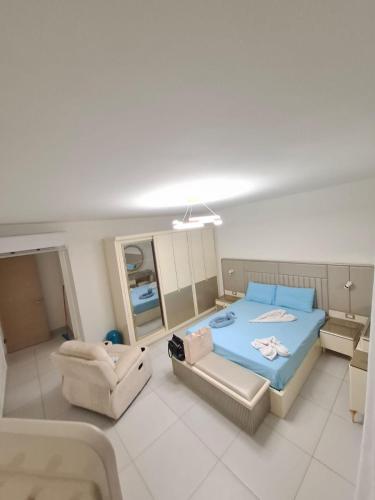 Marina Front Marassi chalet in บอร์ก เอล อาหรับ