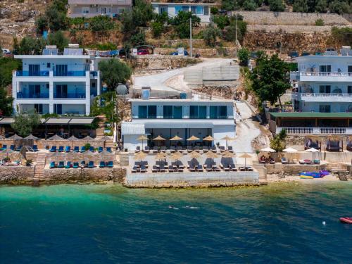 Lluka Sea Side 3
