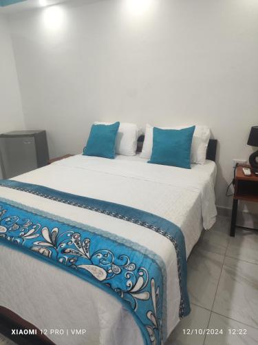 Double Room image 10