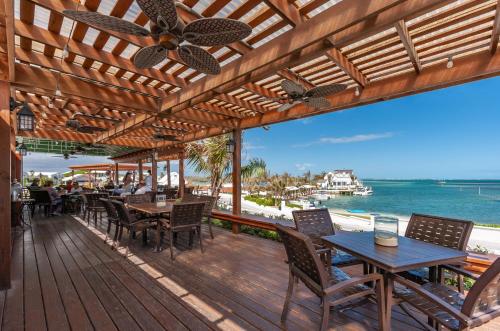 Restorāns, The Abaco Inn in Elbow Cay