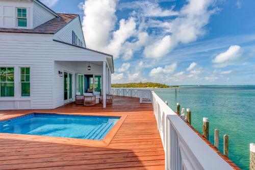 Viesnīcas āriene, The Abaco Inn in Elbow Cay