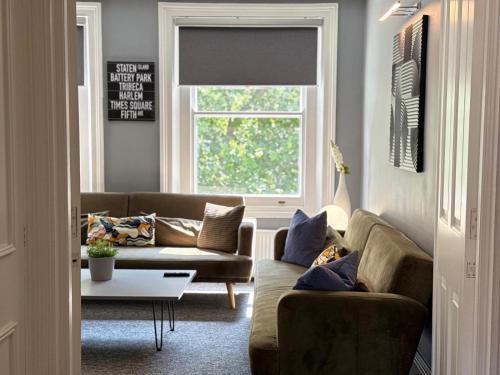 Knightsbridge Two Bed Apartment, Londres
