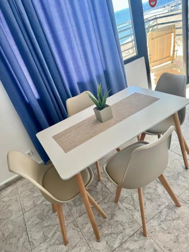 Apartamentos Mediterraneo - image 14