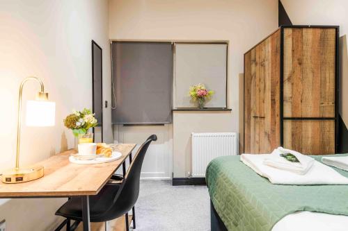 Two-Bedroom Apartment image 6