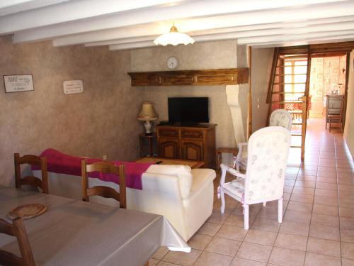 . Gîte champêtre avec pêche, animaux admis - FR-1-585-6