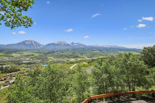 Hamilton Creek Cabin home in Silverthorne, USA