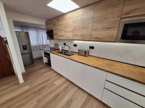 Konyha, Piso Burjassot - Valencia in Benimamet