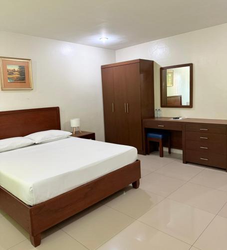 Joyce Apartelle San Juan, Manila
