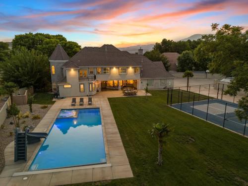 The Country House home