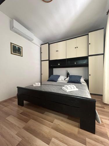 Double Room image 2