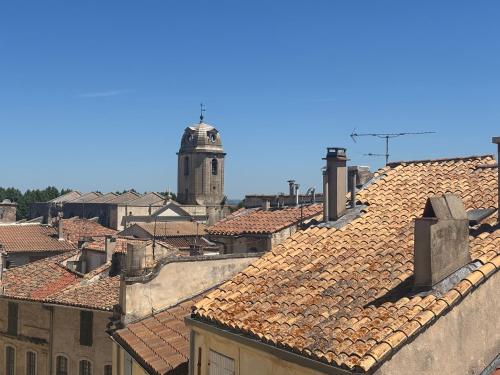 Apartment room in ARLES: Duplex Chic Centre - Clim & Vue Imprenable - FR-1-765-29