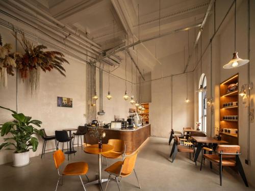 Lobby, Grand Madison Wuhan Hankou on the Bund in Jianghan Road Wuguang Commercial Area