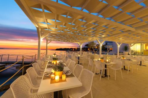 Sunny Resort apartment with seaview 1273 in Josipdol