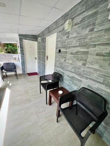 DELMOND Lake - Anuradhapura in アヌラーダプラ