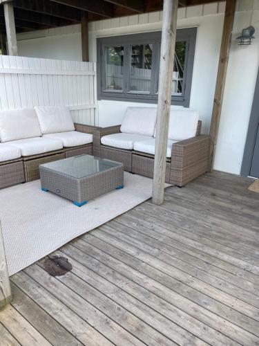 Äleklinta Gård (Aleklinta Gard) in Kopingsvik