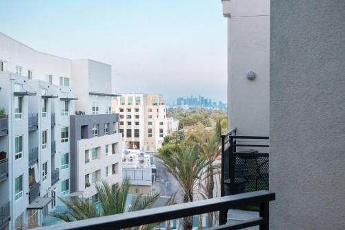Glamorous 3Beds Pool BBQ Near Universal Studio, Los Angeles (fotografie 7)
