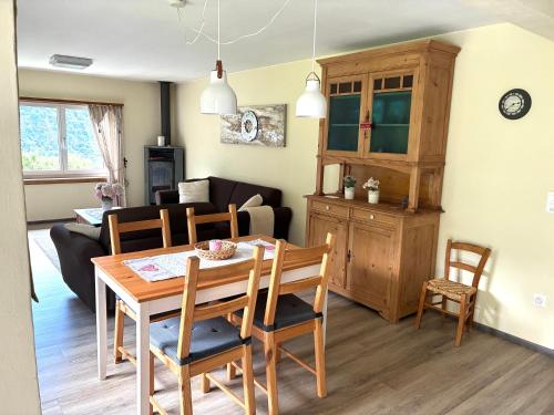 Casa immersa nel vigneto in Roveredo