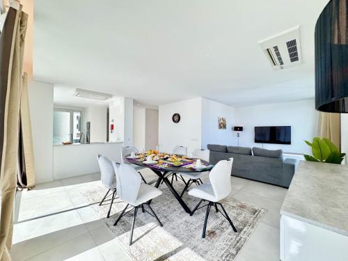 Shared lounge/TV area, Vilamoura Panoramic 2 With Pool by Homing in Vilamoura City Center