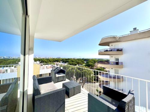 Balcony/terrace, Vilamoura Panoramic 2 With Pool by Homing in Vilamoura City Center