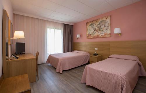 Twin Room with Balcony