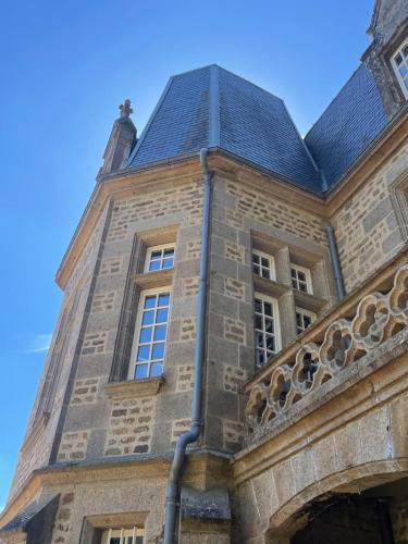 Château de la cour de Coulonces (Chateau de la cour de Coulonces) in Saint-Manvieu-Bocage