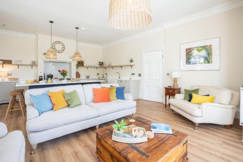 Viesnīcas āriene, Country Retreat Sleeping 15 - Bron Menai in Llanfairpwll