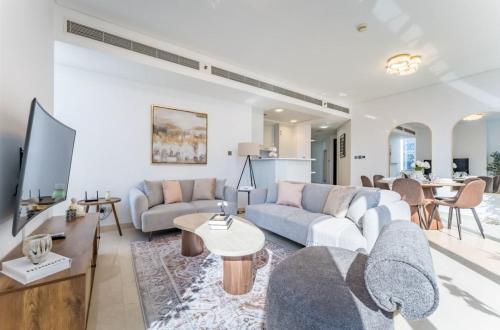 First-Class 2BR Luxury Apartment Near Burj Khalifa & Dubai Mall, Dubaj (zdjęcie 3)