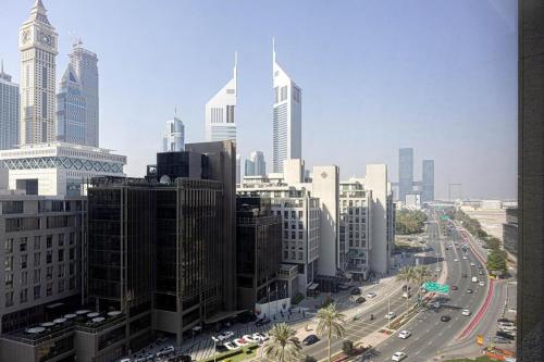 First-Class 2BR Luxury Apartment Near Burj Khalifa & Dubai Mall, Dubaj (zdjęcie 2)