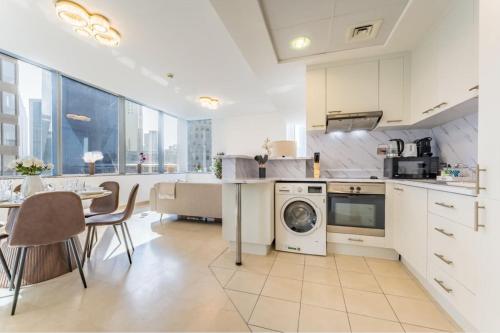First-Class 2BR Luxury Apartment Near Burj Khalifa & Dubai Mall, Dubaj (zdjęcie 6)