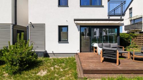 CITYSTAY Beautiful Apartment with garden! in Olszynka Wielka
