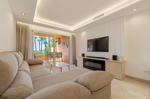 El Oasis de Marbella with Sea View - Playa de Nagueles