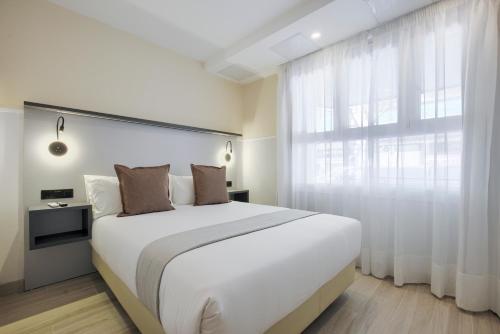 Dobo Madrid B90 in سان بلاس