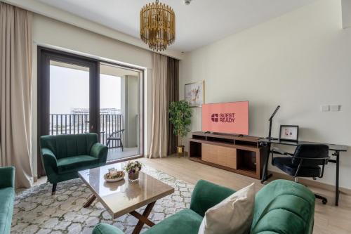 GuestReady - 1BR | Charming stay at Creek Beach, Dubai