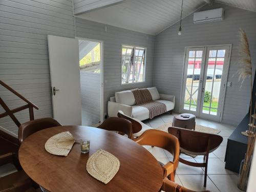 Luxury Villa close to lake and sea in Morro das Pedras