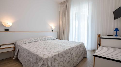Economy Double or Twin Room room in Hotel Relax Family & Spa