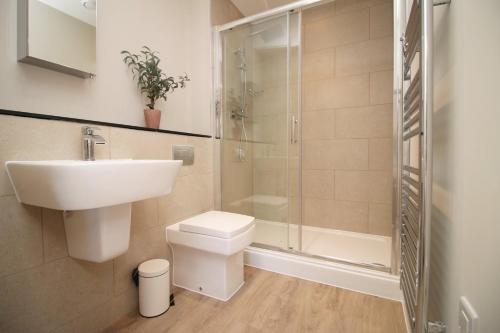 Casa 4 - 2 BR Apartment with Balcony and Parking, Cardiff (photo 10)