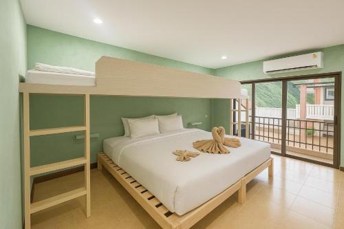 room detail thumbnail 1