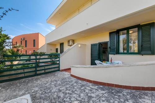Tesis özellikleri, Serra Alimini 2 in Otranto