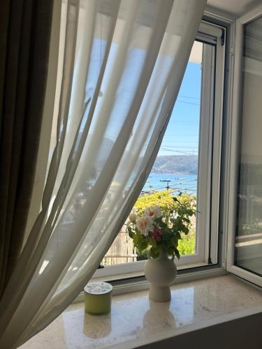 Studio with Sea View image 10