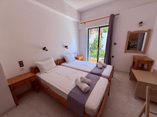 Argiro's apartment at Agia Galini Room Type - Studio with Terrace