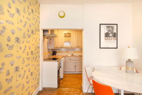 JOIVY Stunning Apartment in Royal Mile, Edinburgh (fotografie 9)