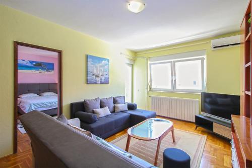 Two-Bedroom Apartment image 8