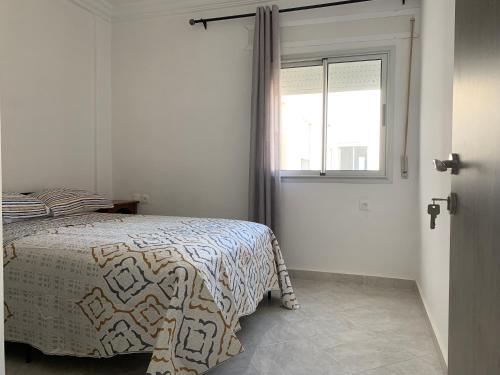 Charming centrally apartment, mountains views, sleeps 7 and baby, Тетуан (фото 10)