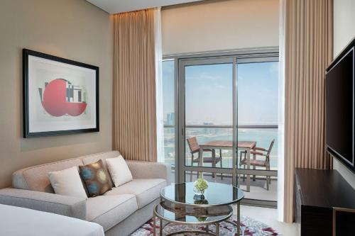 Hilton Doha The Pearl Room Type - KING STUDIO WITH BALCONY