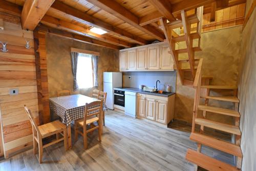 Apartmani Vidaković - planina Zlatar, Nova Varoš, Srbija (Apartmani Vidakovic - planina Zlatar, Nova Varos, Srbija) in Nova Varoš