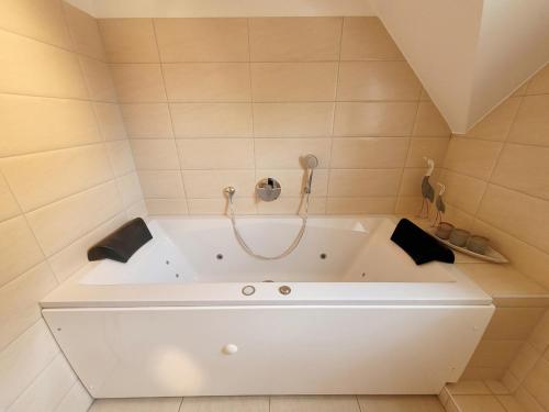 Karstais baseins, Ferienhaus in Breege in Breege